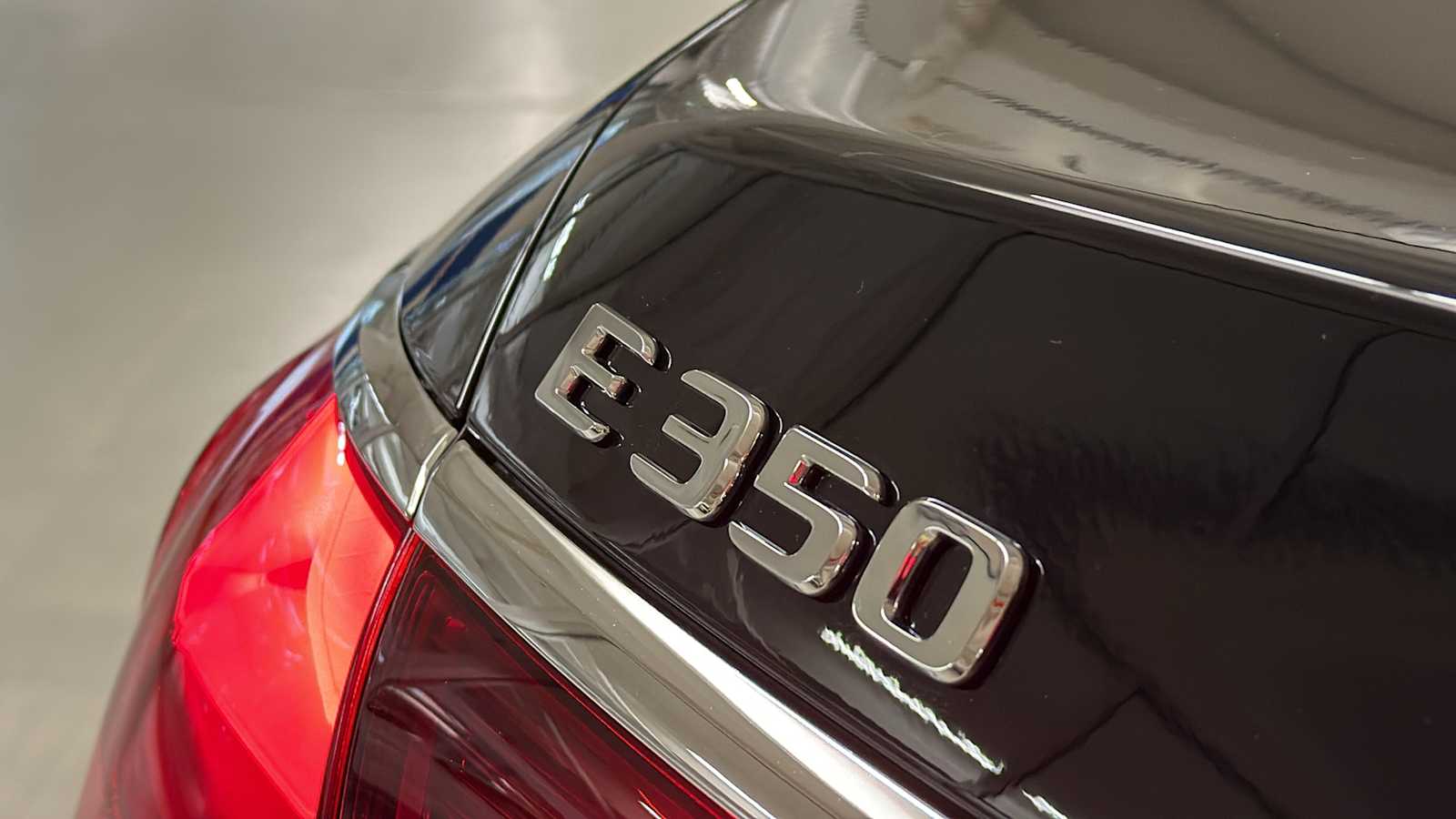Thumbnail: 2026 Mercedes-Benz E-Class - 9