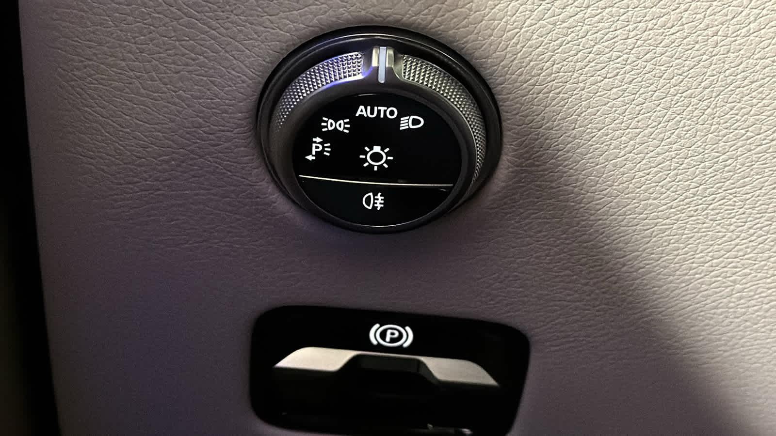 Thumbnail: 2026 Mercedes-Benz GLC - 19