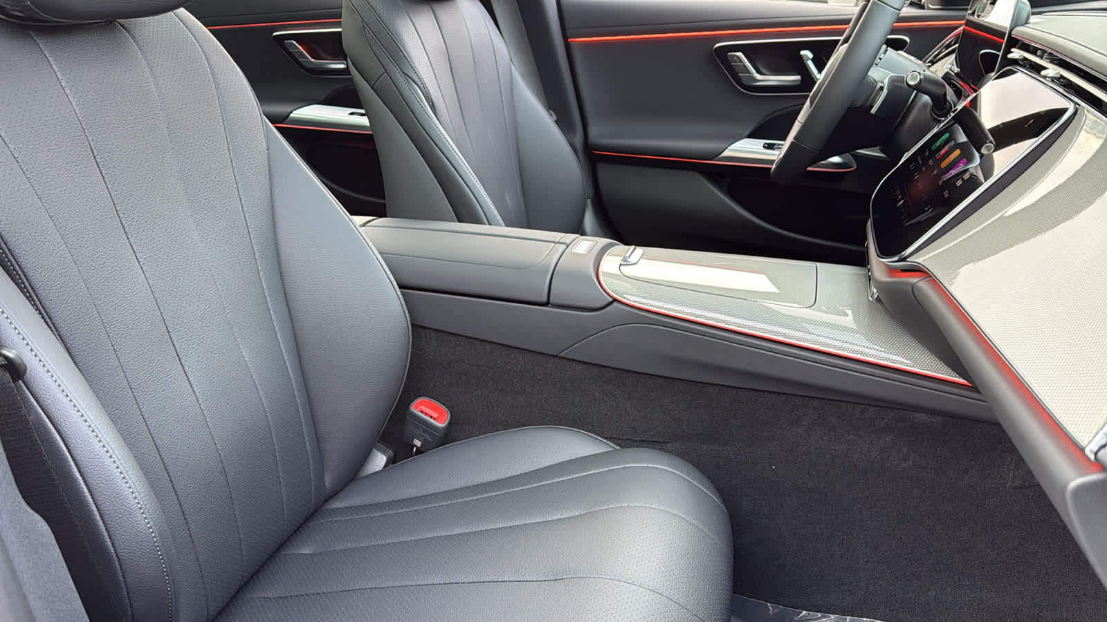 Thumbnail: 2026 Mercedes-Benz E-Class - 34