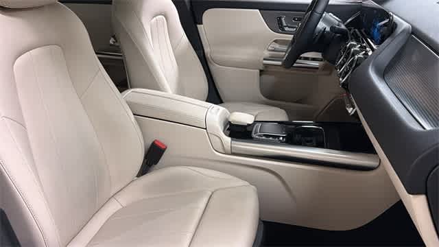 Thumbnail: 2022 Mercedes-Benz GLA - 38