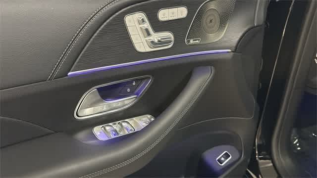 Thumbnail: 2025 Mercedes-Benz GLE - 30