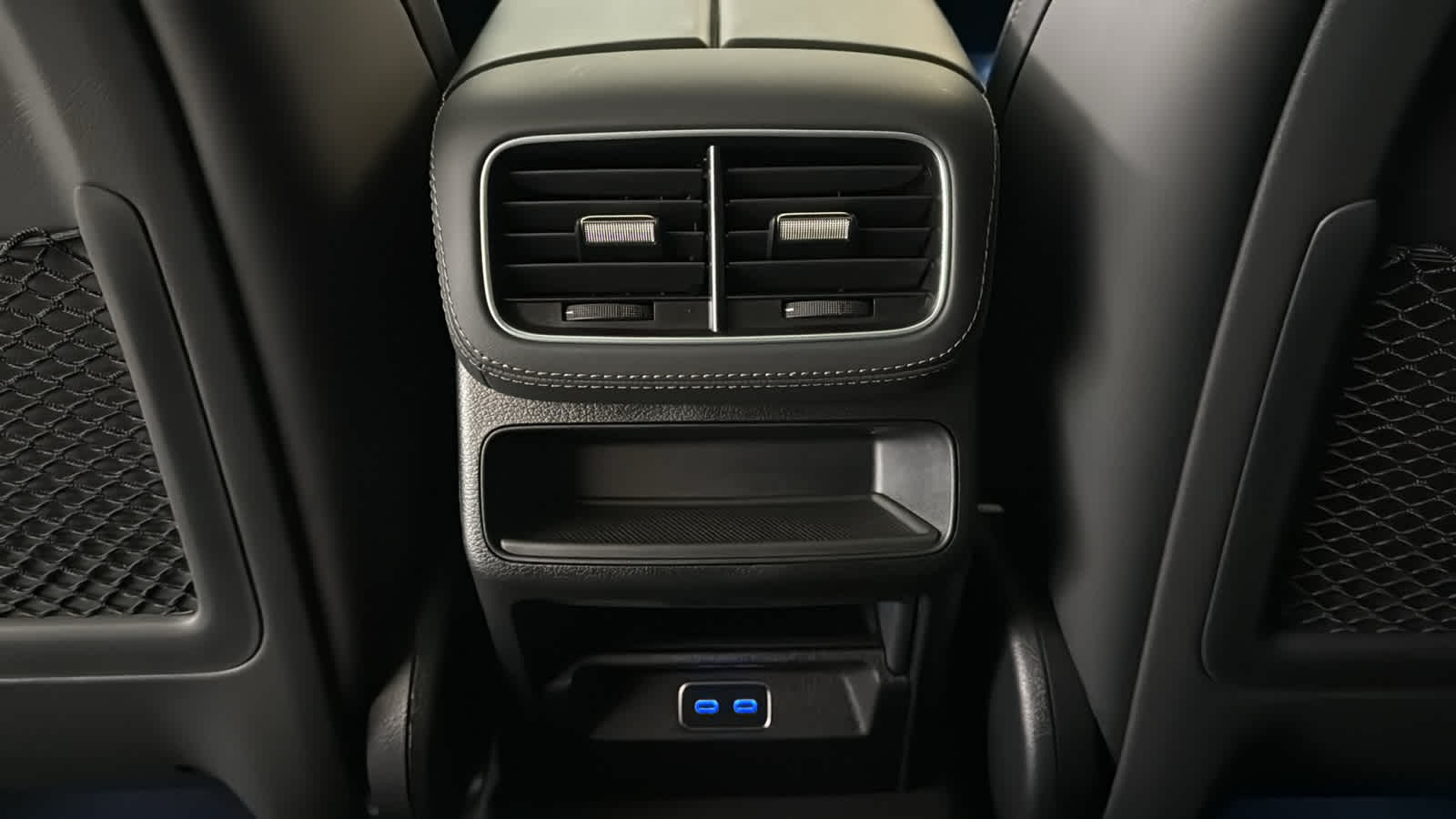 Thumbnail: 2026 Mercedes-Benz GLE - 31