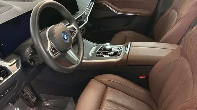 Thumbnail: 2025 BMW X5 - 28