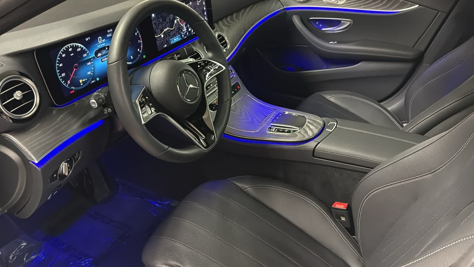 Thumbnail: 2023 Mercedes-Benz E-Class - 4