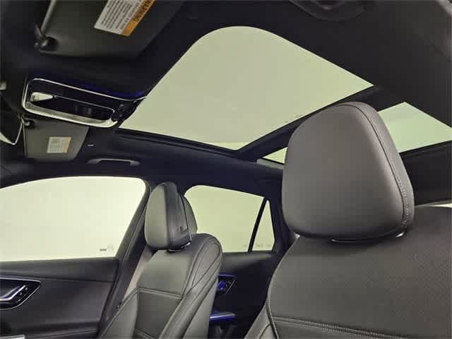 Thumbnail: 2025 Mercedes-Benz GLC - 19