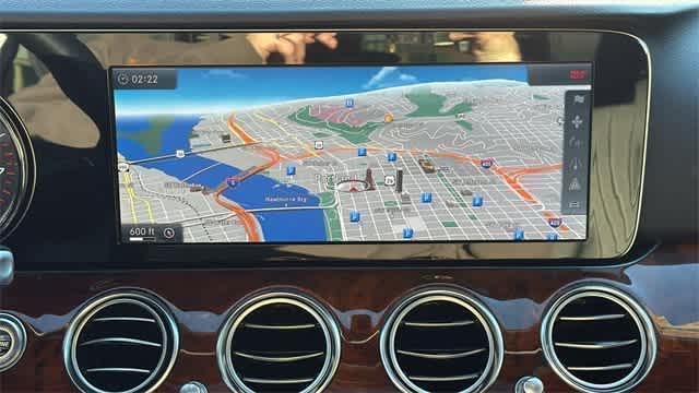 Thumbnail: 2017 Mercedes-Benz E-Class - 20