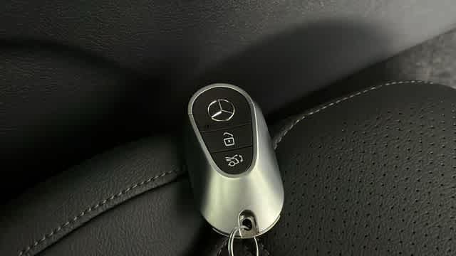 Thumbnail: 2026 Mercedes-Benz GLC - 36
