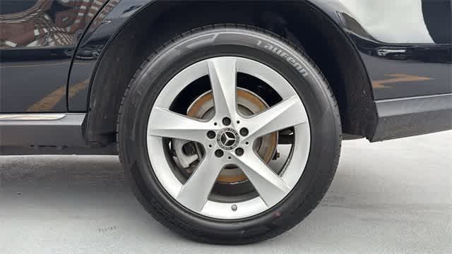 Thumbnail: 2017 Mercedes-Benz GLE - 10