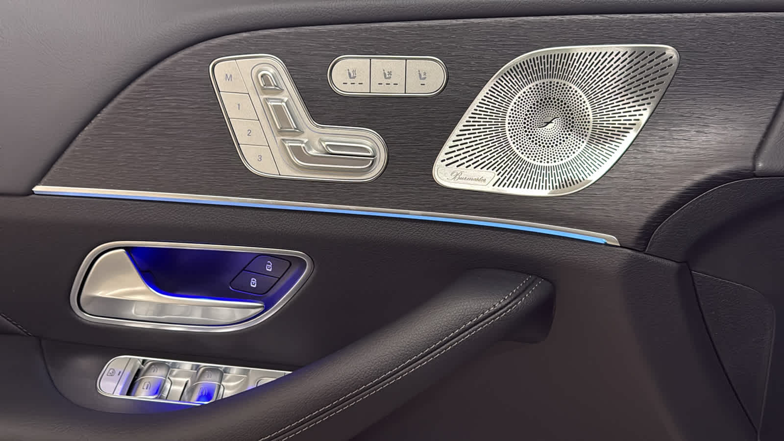 Thumbnail: 2026 Mercedes-Benz GLE - 17