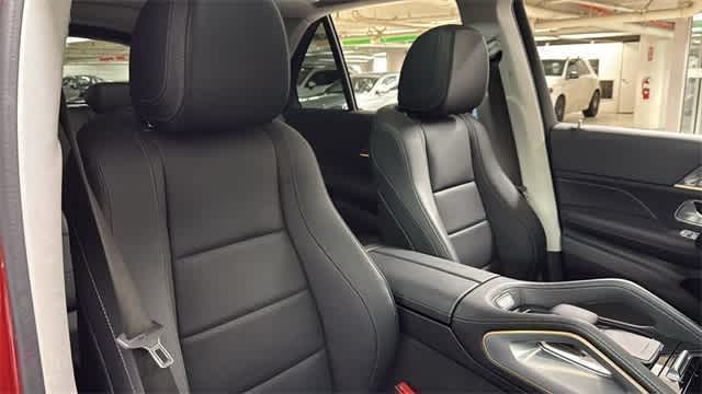 Thumbnail: 2023 Mercedes-Benz GLE - 33