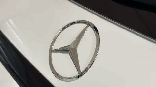 Thumbnail: 2026 Mercedes-Benz GLC - 9