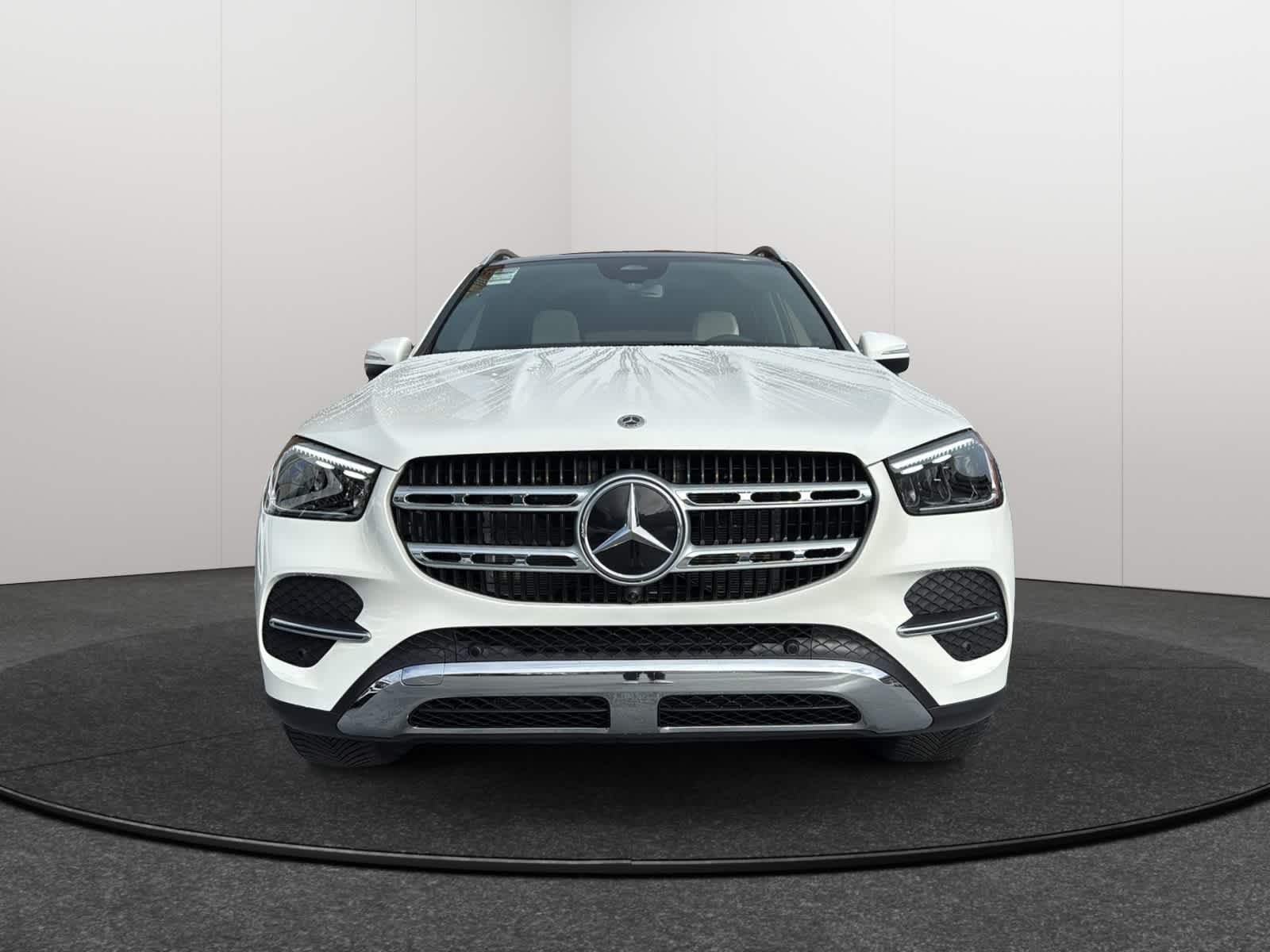 Thumbnail: 2026 Mercedes-Benz GLE - 2