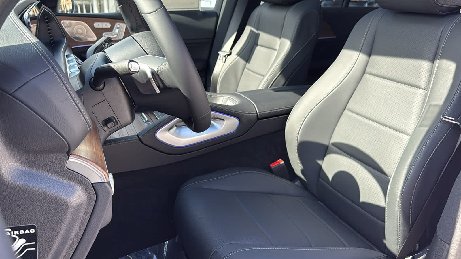 Thumbnail: 2026 Mercedes-Benz GLE - 29