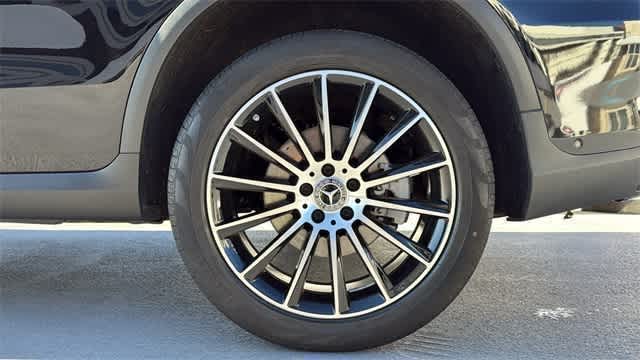 Thumbnail: 2022 Mercedes-Benz GLC - 12