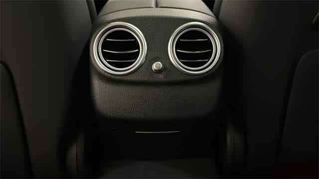 Thumbnail: 2023 Mercedes-Benz E-Class - 31