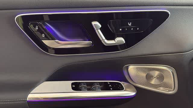 Thumbnail: 2026 Mercedes-Benz GLC - 17