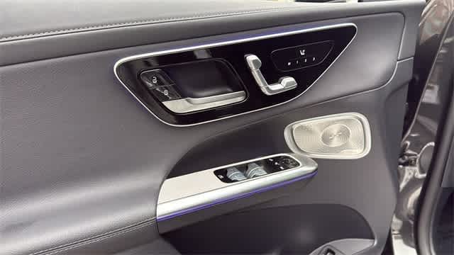 Thumbnail: 2025 Mercedes-Benz GLC - 11