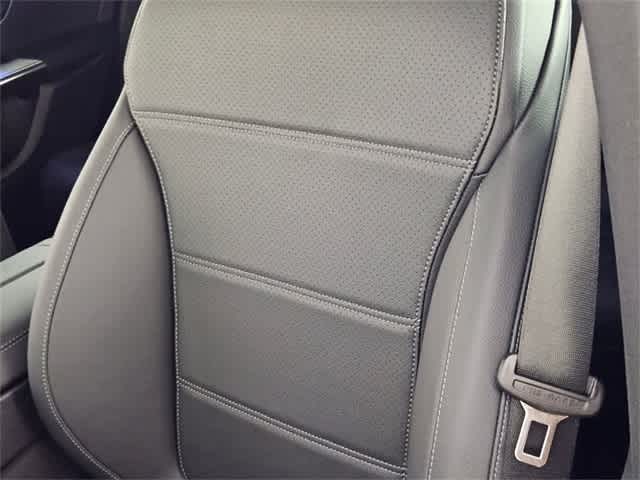 Thumbnail: 2025 Mercedes-Benz GLC - 38