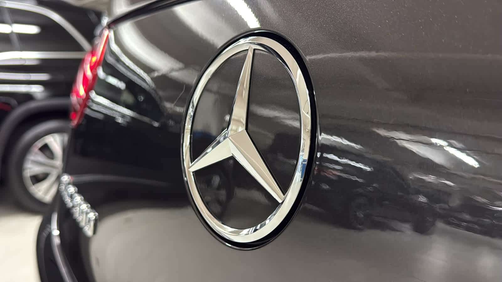 Thumbnail: 2023 Mercedes-Benz GLC - 10