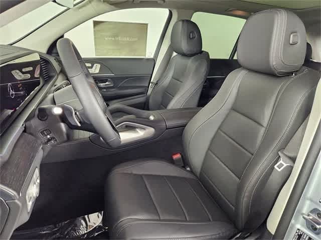 Thumbnail: 2025 Mercedes-Benz GLE - 16