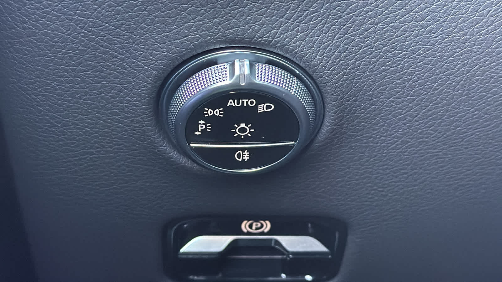 Thumbnail: 2026 Mercedes-Benz GLC - 18