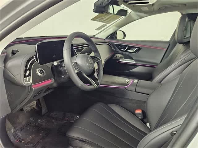 Thumbnail: 2025 Mercedes-Benz E-Class - 17