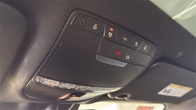 Thumbnail: 2022 Mercedes-Benz GLC - 23