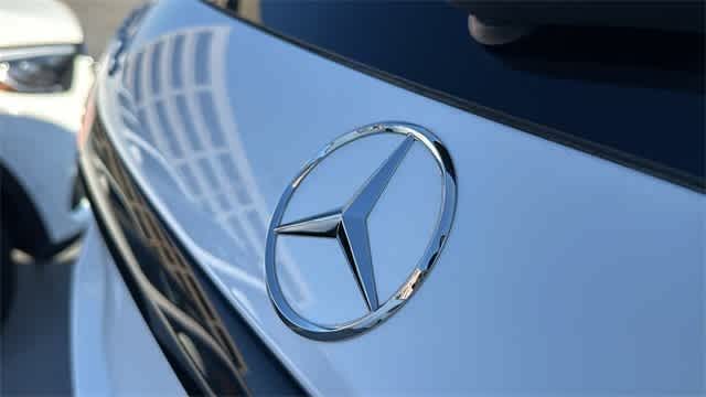 Thumbnail: 2025 Mercedes-Benz GLC - 9