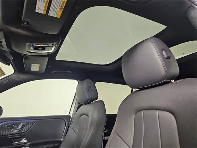 Thumbnail: 2025 Mercedes-Benz GLB - 49