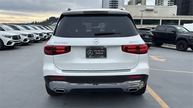 Thumbnail: 2025 Mercedes-Benz GLB - 8