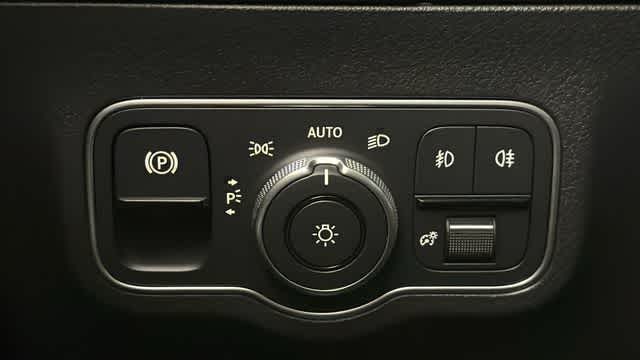 Thumbnail: 2026 Mercedes-Benz GLA - 16