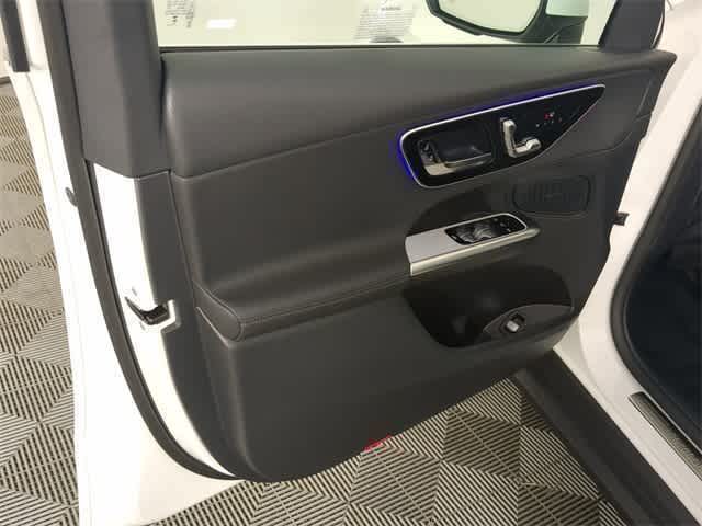 Thumbnail: 2026 Mercedes-Benz GLC - 16