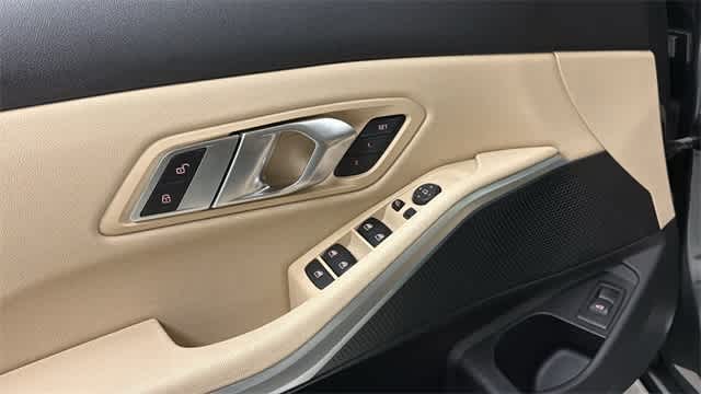 Thumbnail: 2021 BMW 3 Series - 14