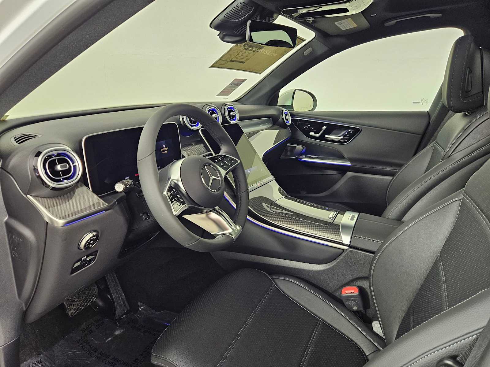 2025 Mercedes-Benz GLC 300 9