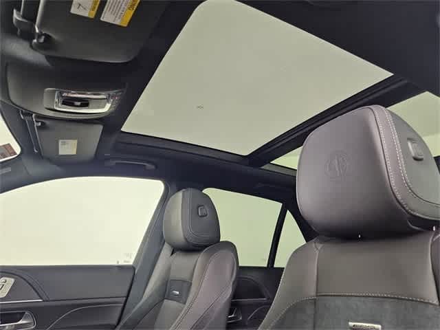 Thumbnail: 2025 Mercedes-Benz GLE - 35