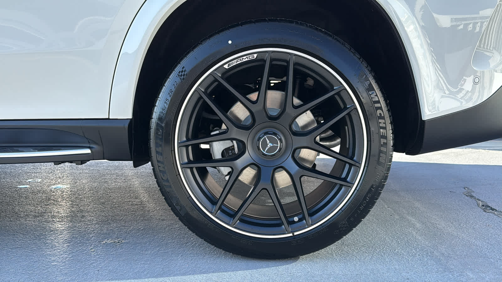 Thumbnail: 2026 Mercedes-Benz GLE - 13