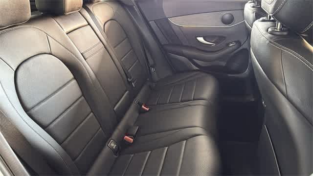 Thumbnail: 2022 Mercedes-Benz GLC - 33