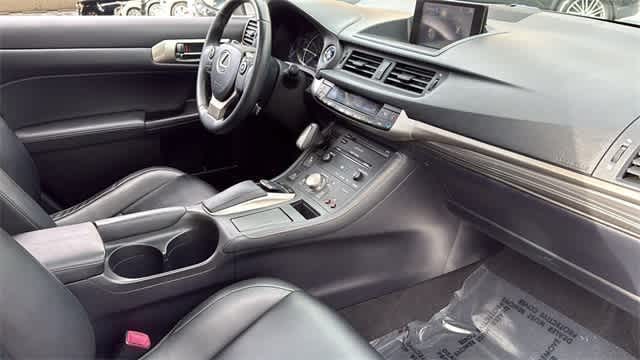 Thumbnail: 2014 Lexus CT - 33