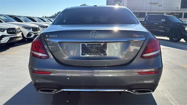 Thumbnail: 2017 Mercedes-Benz E-Class - 7