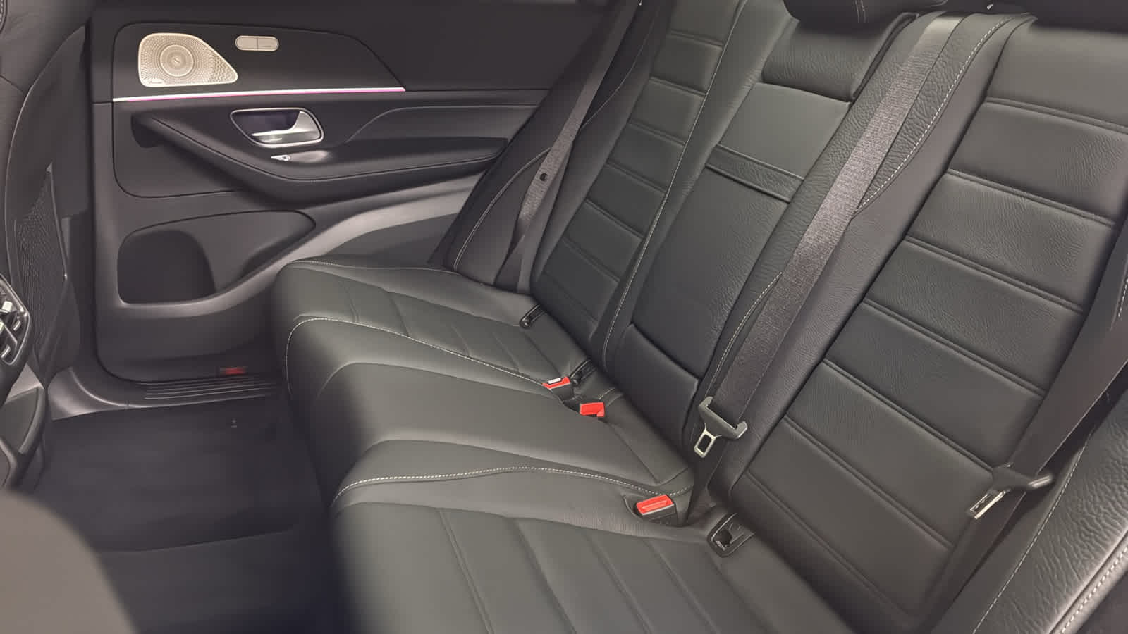 Thumbnail: 2026 Mercedes-Benz GLE - 31