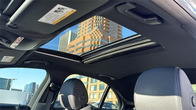 Thumbnail: 2017 Mercedes-Benz E-Class - 26