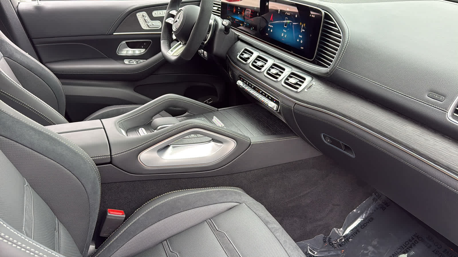 Thumbnail: 2026 Mercedes-Benz GLE - 38