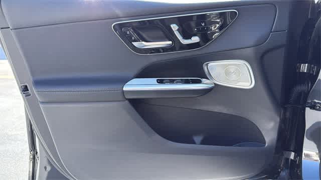 Thumbnail: 2025 Mercedes-Benz GLC - 29