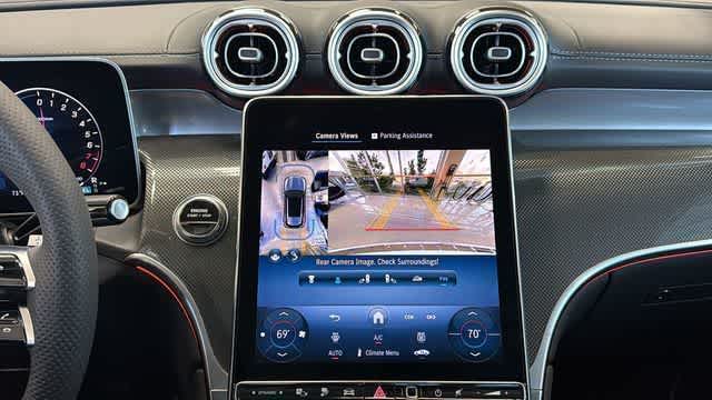 Thumbnail: 2025 Mercedes-Benz GLC - 22