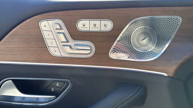 Thumbnail: 2025 Mercedes-Benz GLE - 16