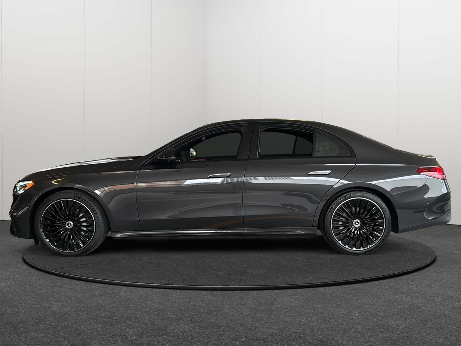 Thumbnail: 2026 Mercedes-Benz E-Class - 3