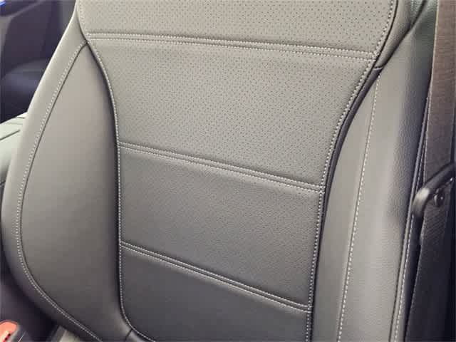 Thumbnail: 2025 Mercedes-Benz GLC - 41