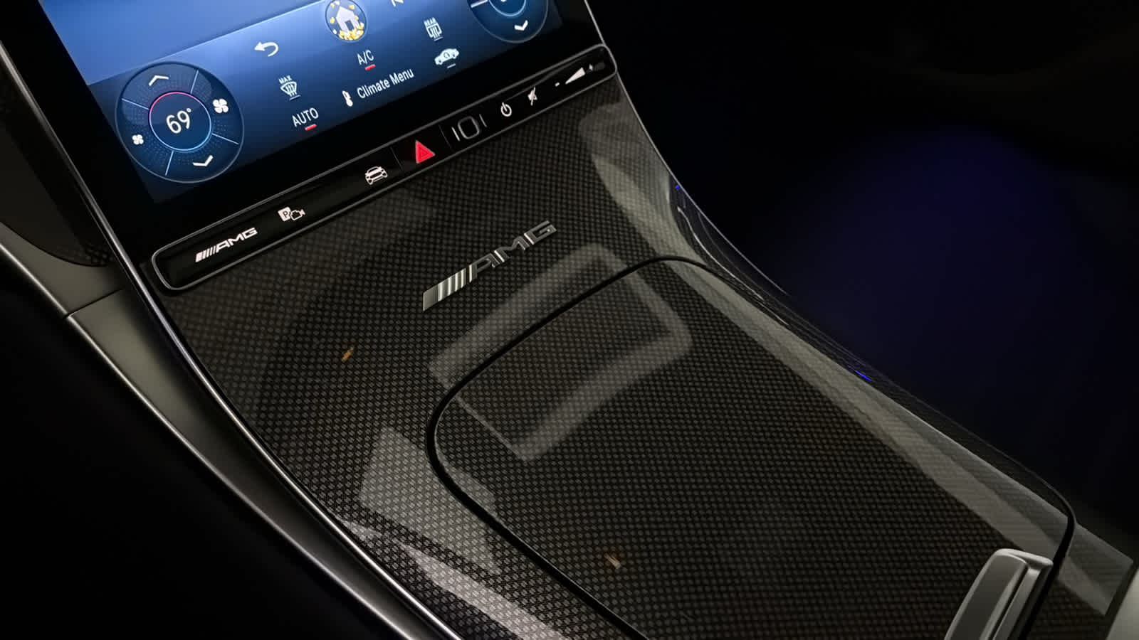 Thumbnail: 2026 Mercedes-Benz GLC - 24