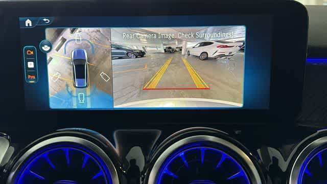 Thumbnail: 2026 Mercedes-Benz GLB - 21