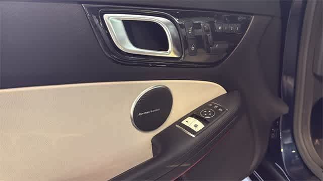 Thumbnail: 2015 Mercedes-Benz SLK - 14